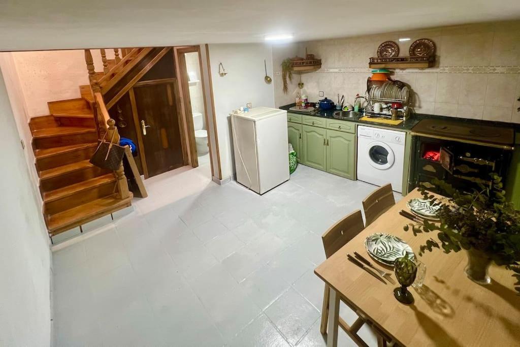 Villadecelis Mieres  Buitenkant foto